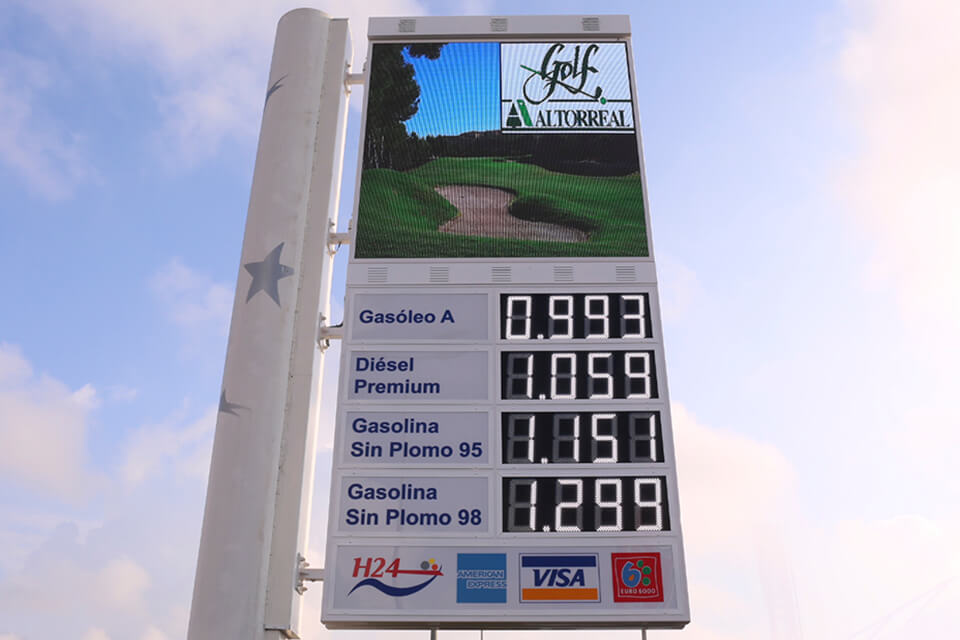 Monolitos para gasolineras 1