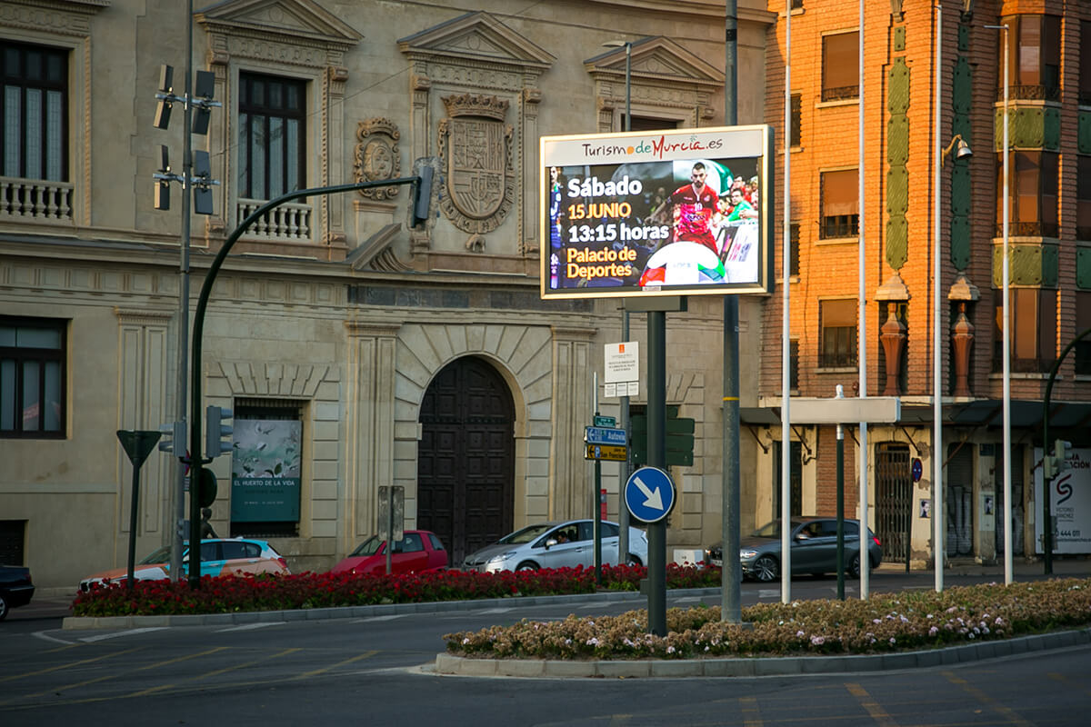 Pantalla LED Outdoor p8 Full Color de información ciudadana en Murcia
