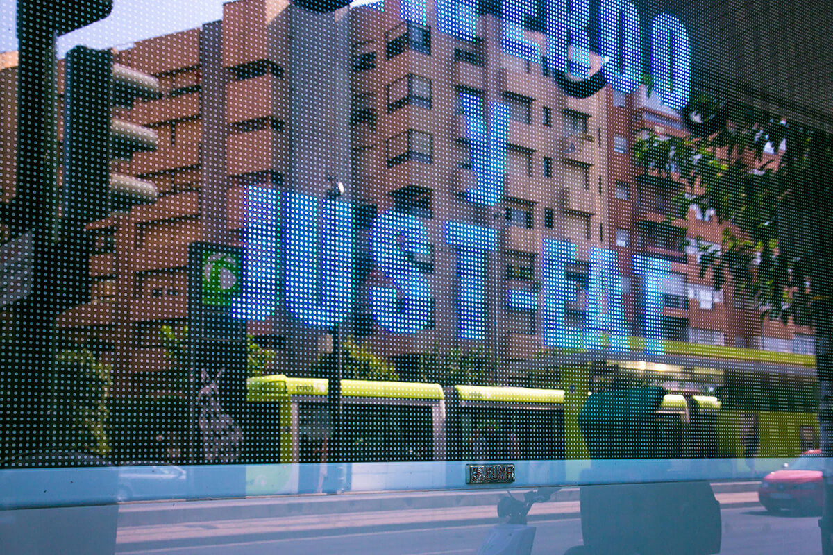 Doble preciario LED de 30cm y pantalla Full Color p6 en Gasolinera Formentera