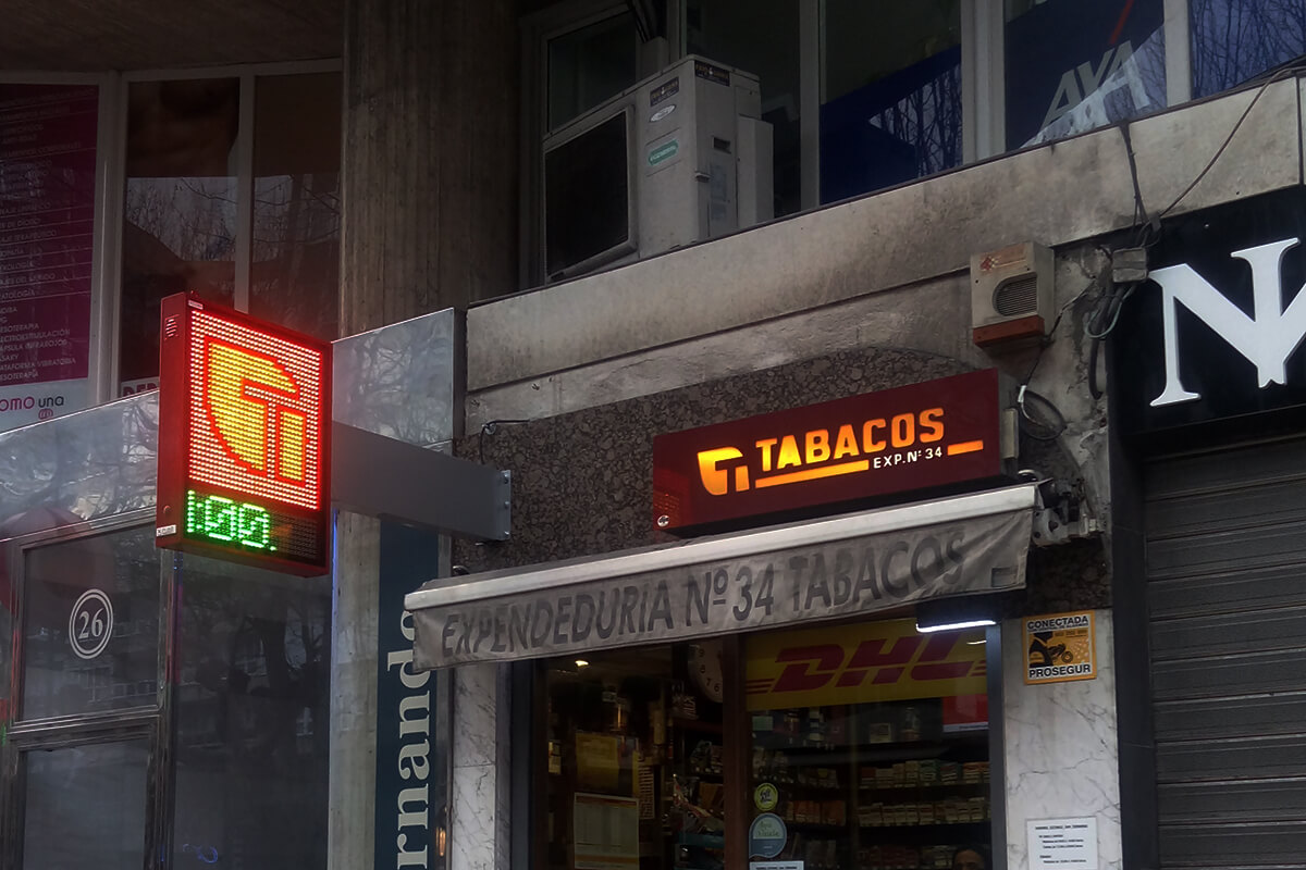 Banderola Habana Full LED en Expendeduría nº34, Santander