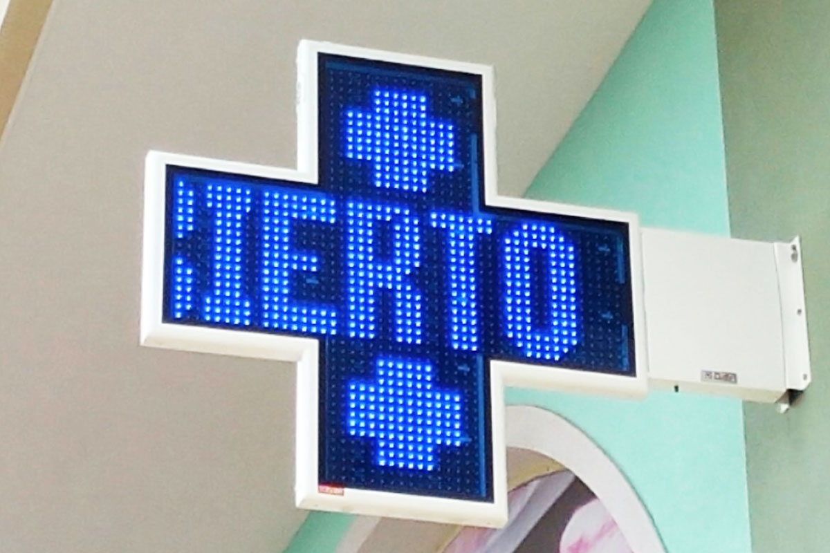 Cruz LED modelo Kenia en Centro Veterinario Tierarzt Benican